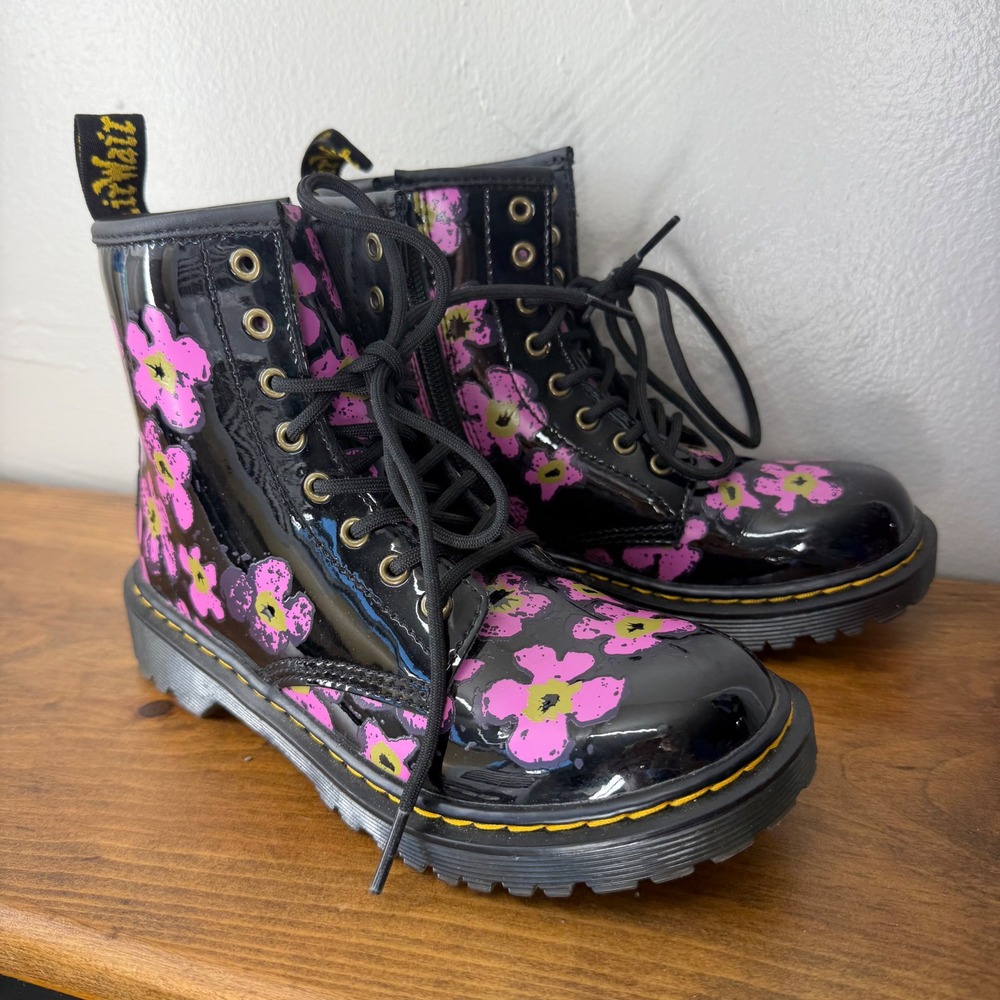 Dr. Martens 1460 J Kids Black Patent Leather Pink Floral Lace Up Boots Size 2 US